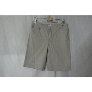 St.  John's Bay Bermuda Women's Size 14 Shorts Tan Straight Leg Pockets